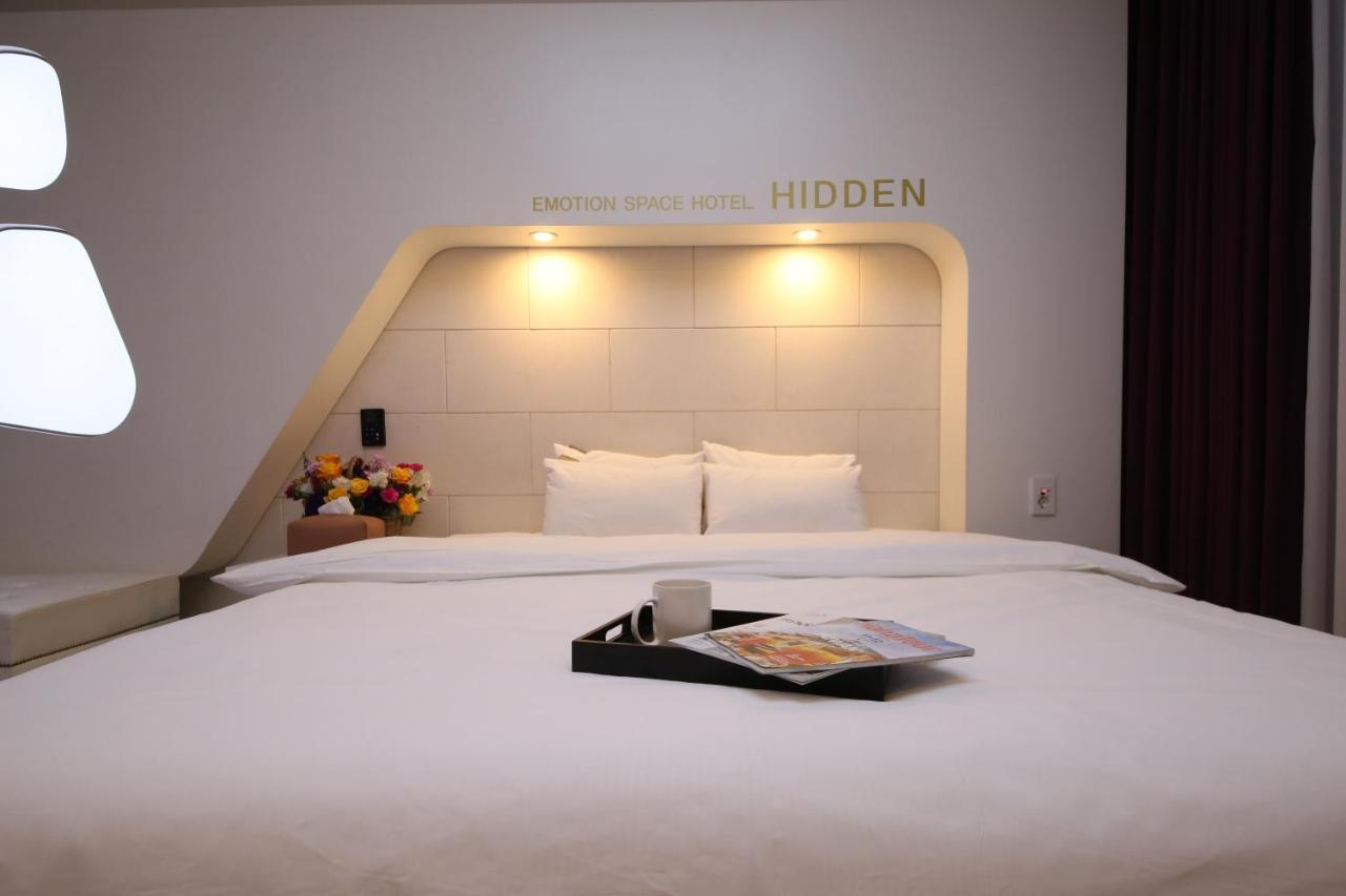 Urban Stay Hotel Gwangju Metropolitan City Bagian luar foto