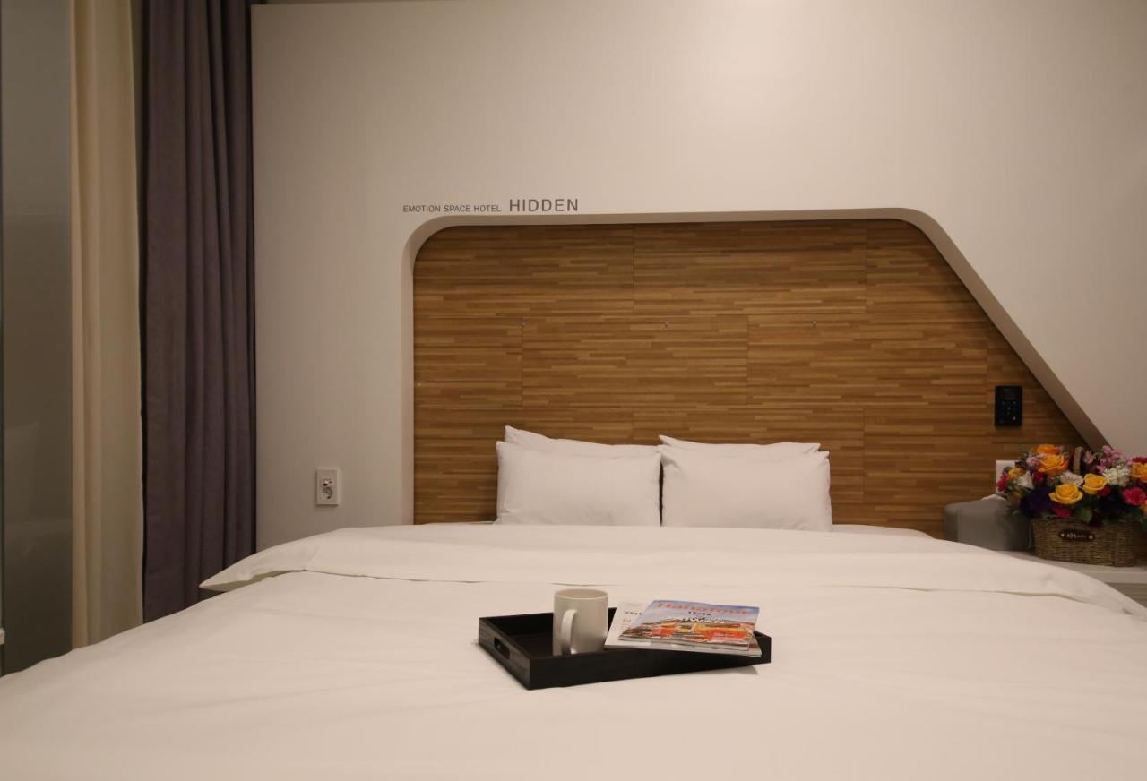 Urban Stay Hotel Gwangju Metropolitan City Bagian luar foto